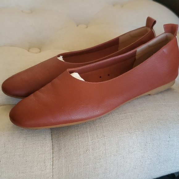 Everlane Shoes - Everlane everyday shoe